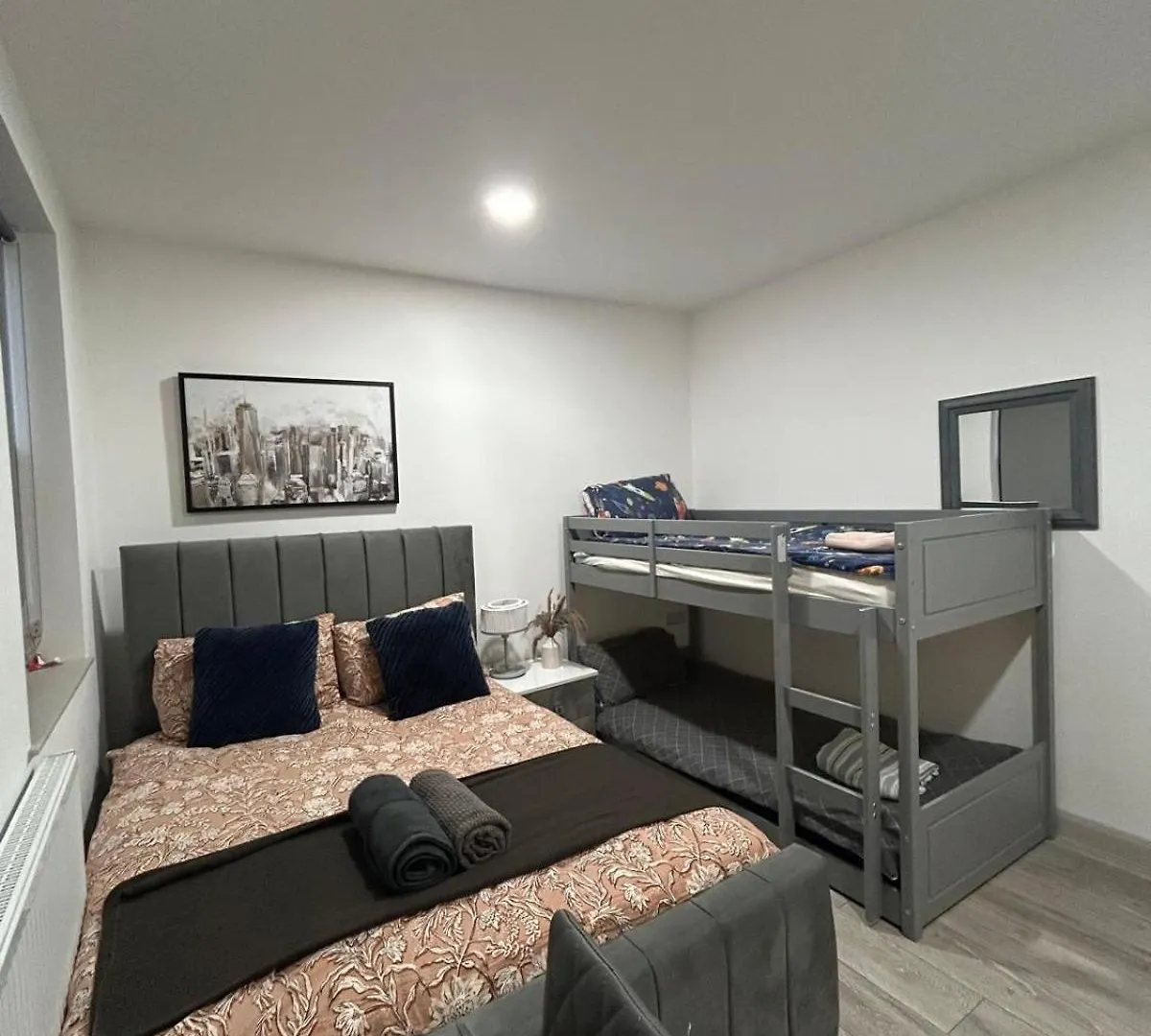 Luxury 1 Bedroom With Open Plan Kitchen For 6 Person In Central London! E1 London