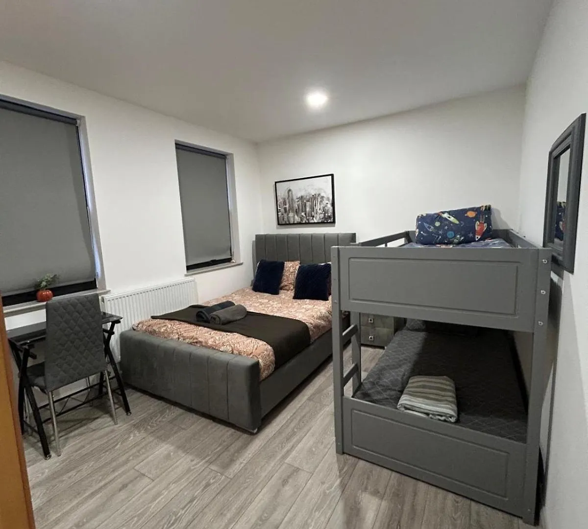 Luxury 1 Bedroom With Open Plan Kitchen For 6 Person In Central London! E1 0*, London